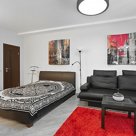 Swedish Studio At Myasnikova Apartman Minszk Szoba fotó